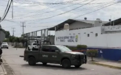 Dos heridos tras arrojar un artefacto explosivo a las instalaciones de la SSPM de Escuinapa