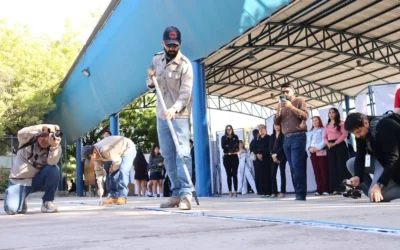 A través del Reto Mejora, la UAS se suma a la Jornada Nacional de Tequios; Bienestar Universitario encabeza rehabilitación de espacios deportivos en la Preparatoria Augusto César Sandino.