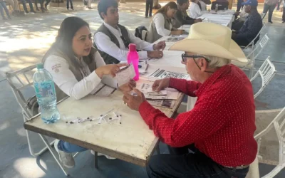 Entregan en Guasave tarjetas de pensión para Adulto Mayor y Mujeres Bienestar.