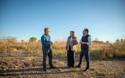 Tendrá Lomas de San Isidro nueva preparatoria CBTIS; Juan de Dios Gámez y titular de SEPyC supervisan terreno.