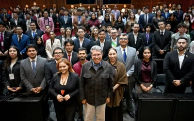 México necesita nuevos bríos en sus dirigencias sociales y políticas y en su formación ideológica y filosófica: Ricardo Monreal.