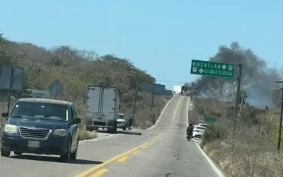Confirma SSP bloqueos en el sur  de Sinaloa.