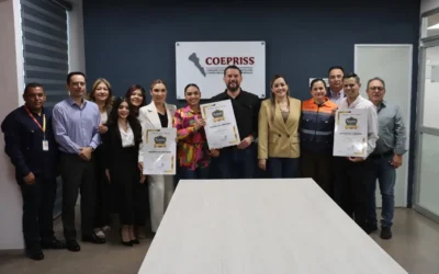 Compromiso con la salud: COEPRISS entrega distintivos a negocios que cumplen normas sanitarias.