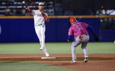 México verde tiene bravía reacción en la octava y la quita el invicto a Dominicana .