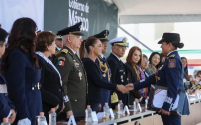 Reafirmamos el compromiso de servir al pueblo , proteger la soberanía nacional y honrar la historia : Presidenta Claudia Sheinbaum en el III aniversario de la fuerza aérea mexicana.