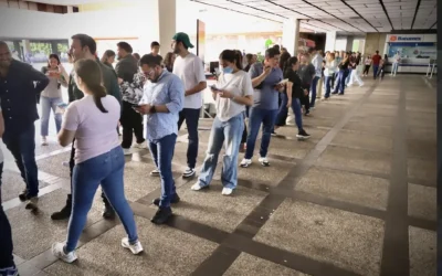 Secretaría de Salud instala módulo de vacunación contra el sarampión en Palacio de Gobierno y Ayuntamiento de Culiacán.