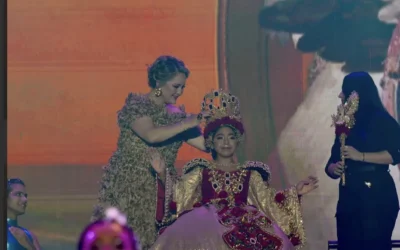 Música, baile y diversión en la coronación de Eileen I como Reina Infantil del Carnaval de Mazatlán.