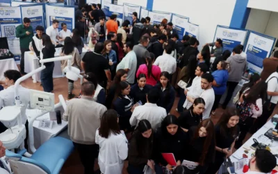¡Experiencias que orientan! Destacan estudiantes de bachillerato la XX Muestra Profesiográfica 2026 como clave para su futuro en la UAS.