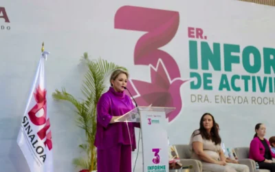 Eneyda Rocha Ruiz rinde informe de resultados del DIF Sinaloa en Palacio de Gobierno