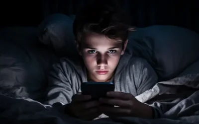 El riesgo de sentirse solos crece casi 40% en los jóvenes con el uso intensivo de redes sociales