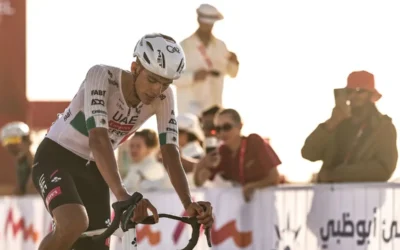 Isaac del Toro llega en el sitio 36 de la quinta etapa del UAE Tour; retiene segundo lugar general