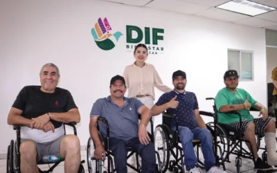 Realiza DIF Culiacán la décima sexta entrega de sillas de ruedas a personas con discapacidad motriz.