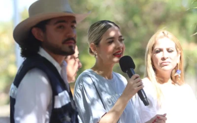 Inaugura Estrella Palacios jardín polinizador en el Parque Central.