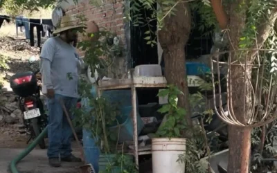 JUMAPAM suministra agua en pipa a familias de la zona alta de La Urraca