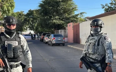 Asesinan a un hombre en restaurante de mariscos .