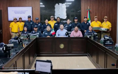 “Soy un aliado más de ustedes”: Alcalde de Badiraguato entrega uniformes y calzado a policías y elementos de Protección Civil del municipio.