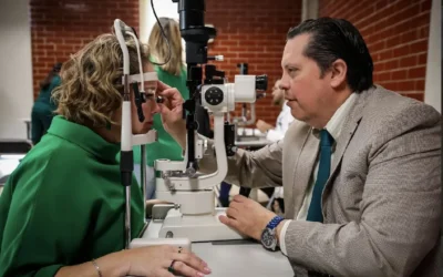 Jornada de detección de Glaucoma en CIDIS Dra. Eneyda Rocha Ruiz, presidenta del Sistema DIF Sinaloa.