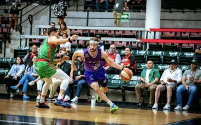 Venados Basketball cierra con fuerza en la frontera.