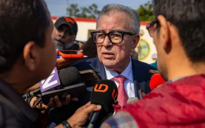 Con trámites, visas y hasta un traductor árabe, se apoyó el traslado de los 14 sinaloenses a Mazatlán: Rocha Moya