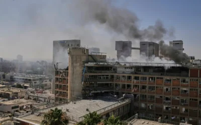 Bombardeo en Kabul deja al menos 400 muertos; atacan hospital