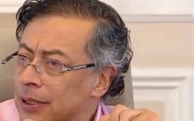 Petro denuncia posible bombardeo de Ecuador en Colombia