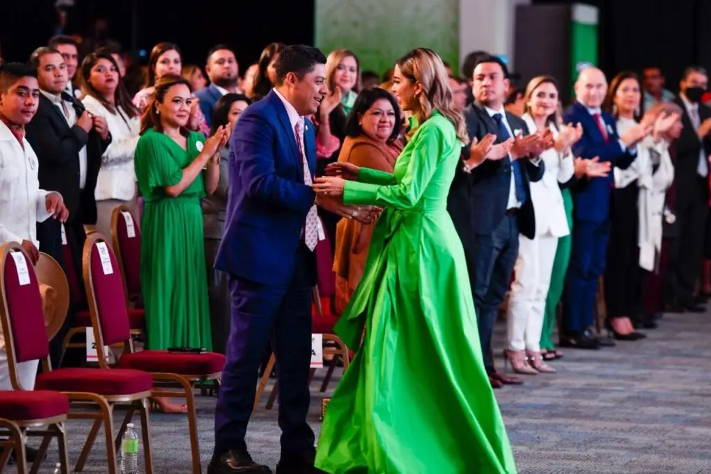 Morena frena candidatura por presunto nepotismo