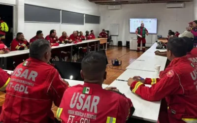 Bomberos de Jalisco viajan a Sinaloa para reforzar rescate de mineros atrapados en El Rosario