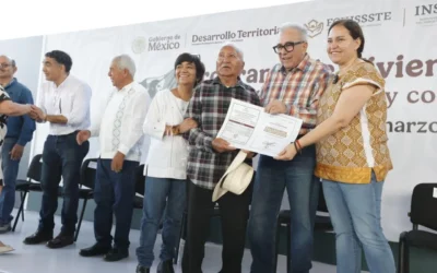 Otorga Gobernador Rocha certeza jurídica de propiedades para 1,256 familias de Eldorado.