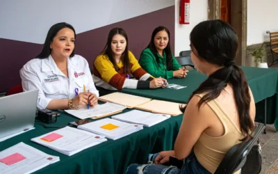 Instalan mesa de recepción para aspirantes a síndicos; suman 32 interesados en participar