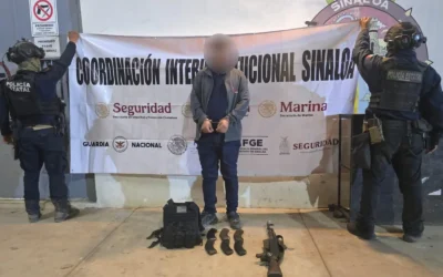 Estatales detienen en el municipio de Rosario a un sujeto armado.