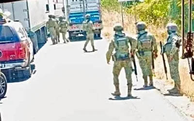 Matan a balazos a 4 municipales en Escuinapa