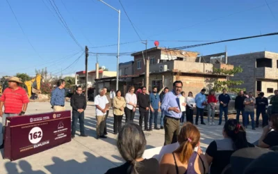 Entregan calle 162 del programa de pavimentación en Los Huizaches; anuncian tres obras más