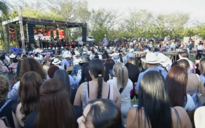 Cabalgata y Baile de Primavera reúnen a familias en el Campestre La Herradura.