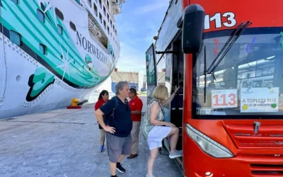 Mazatlán recibe con alegría a más de 11 mil cruceristas y reafirma su brillo turístico.