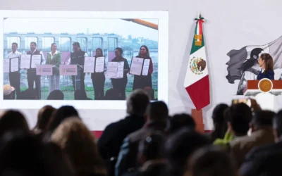 En un hecho histórico , presidenta Claudia Sheinbaum entrega por primera vez títulos de concesión de agua a municipios de Tijuana , Rosarito, Mexicali,Tecate y Ensenada en BC .