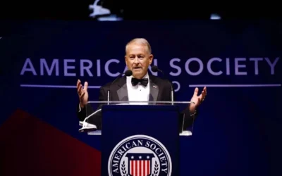 Revisión del T-MEC permitiría a EU y México reforzar competitividad a nivel global: Ronald Johnson