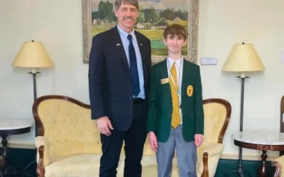 Adolescente de 14 años busca ser gobernador en Vermont y desafía la política tradicional