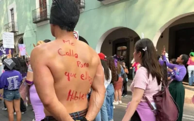 Acusan a hombre de ser deudor alimentario; marchaba con mujeres por 8M en Tlaxcala
