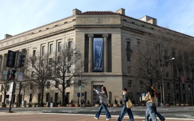 El gobierno de EU no imputó a cercanos de Epstein, pese a ser denunciados