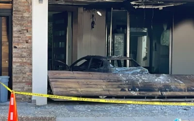 Queman un auto y una vivienda en fraccionamiento de la Isla Musala