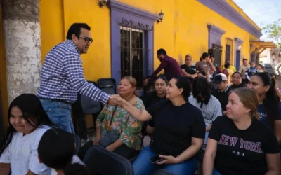 Va Juan de Dios al encuentro con la gente en San Lorenzo; entrega paquete de obras de drenaje y pavimentación