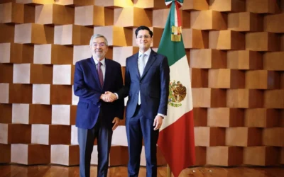 El ex Canciller Juan Ramón de la Fuente se despidió de sus colaboradores.