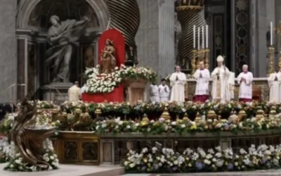 León XIV: Jesús ha resucitado, demos vida a un mundo nuevo, de paz y unidad.