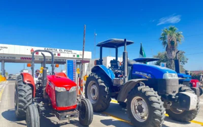 Productores agrícolas toman caseta en Navolato como parte de paro nacional