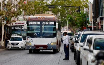 Realizan inspectores operativo de verificación de unidades de transporte urbano, para mejorar el servicio.