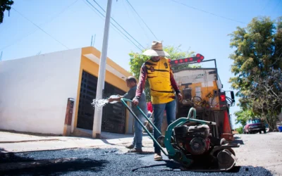 Refuerza Ayuntamiento trabajos de rehabilitación de vialidades en distintos sectores de Culiacán.
