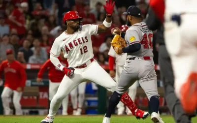 Tensión en la MLB: jugador golpeó a su rival en el rostro con la pelota en la mano y ambos fueron expulsados