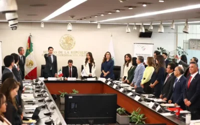 Senado ratifica a Roberto Velasco como canciller entre debate por informe de la ONU
